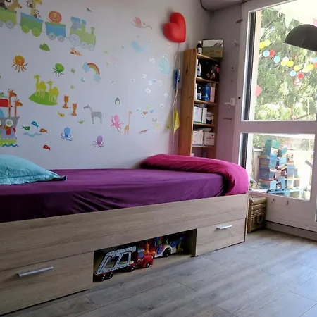 Apartament Beau 4 Pieces Dans Coin De Verdure *